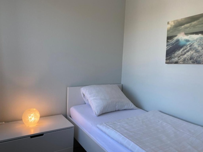 3 Bedrooms Apartment