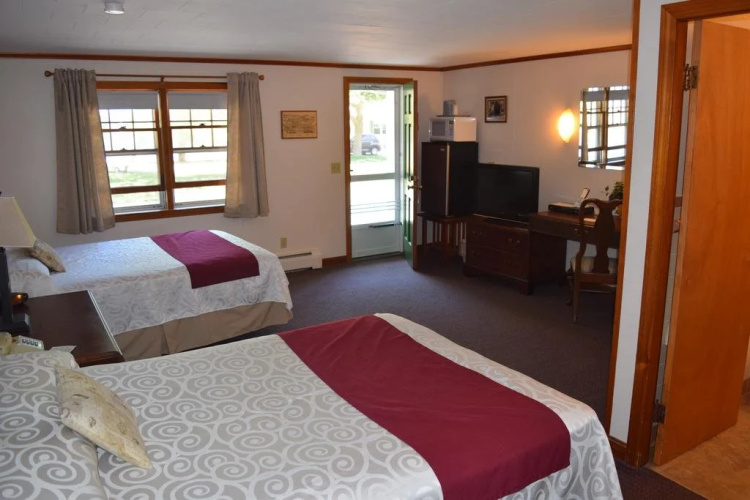 Country Acres Motel