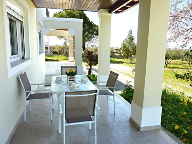 3 Bedrooms Villa