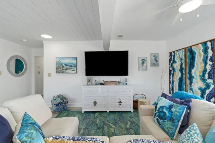 Hazel Mae's Hideaway