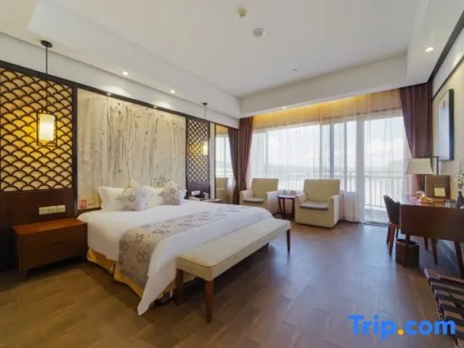 Double Suite with lake view