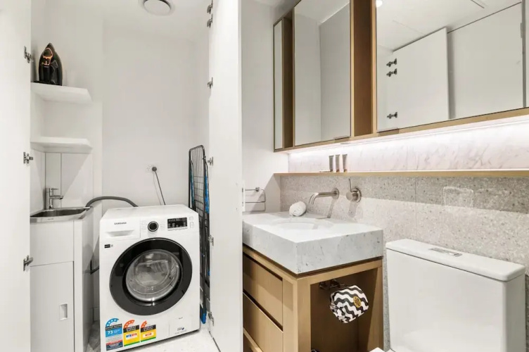 Brand-new 2-bed With Rooftop Access