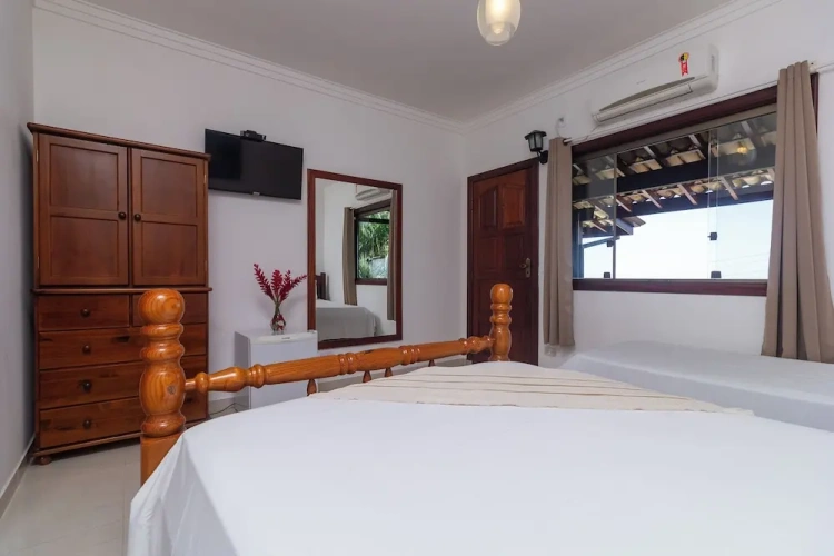 Standard Triple room with ocean view