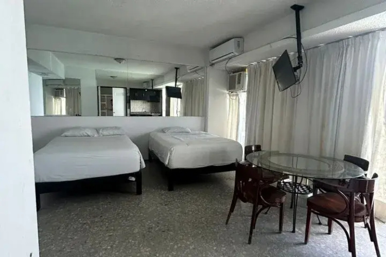 Suites Omega Torres Gemelas