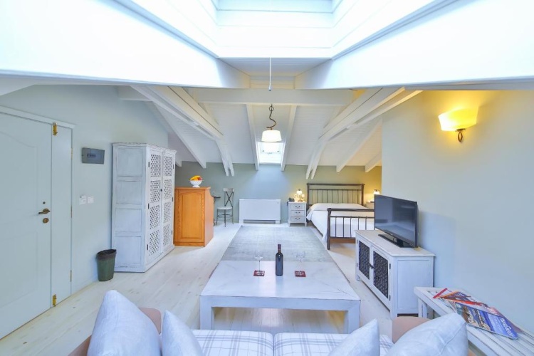 Deluxe Family Suite