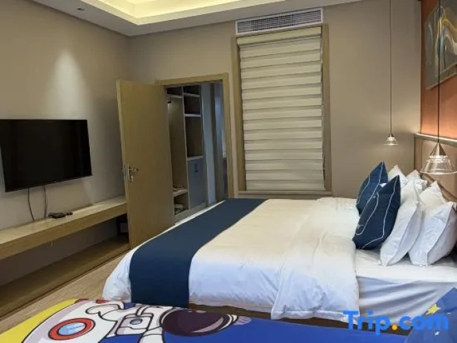 Deluxe Suite