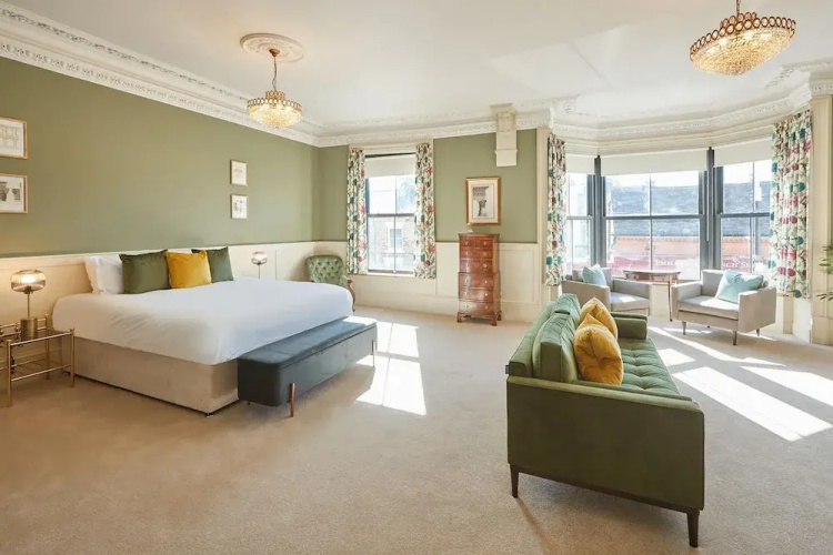 Host Stay Sandpiper