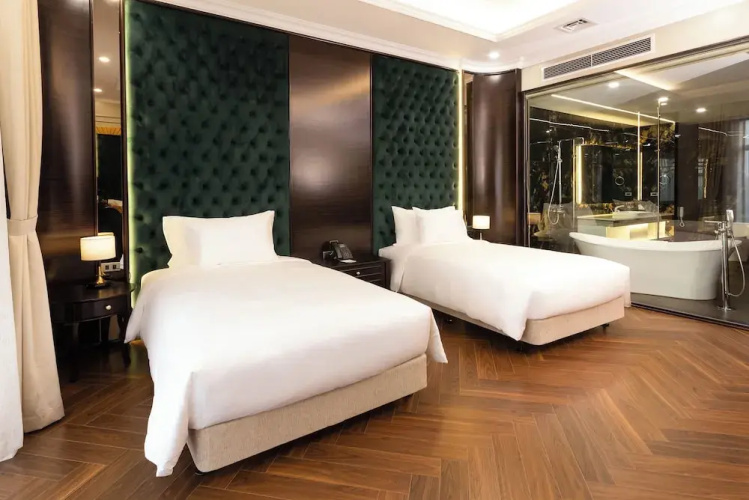 Adamo Hotel Hung Yen