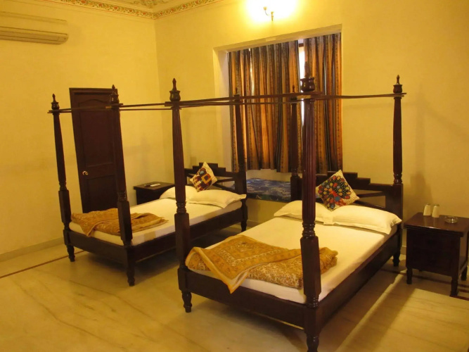 Hotel Boheda Palace