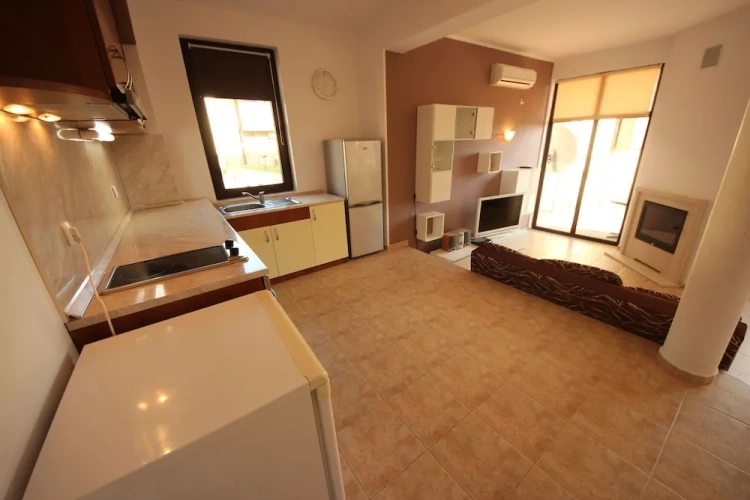 2 Bedrooms Villa