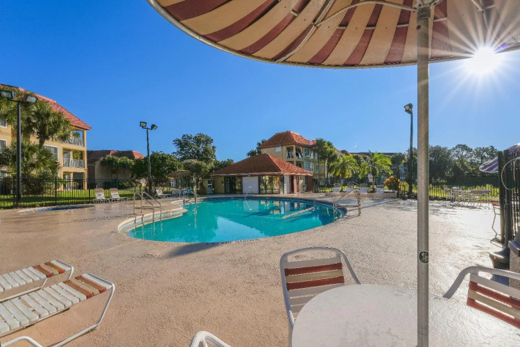 Parc Corniche Condominium Suite Hotel photo 15