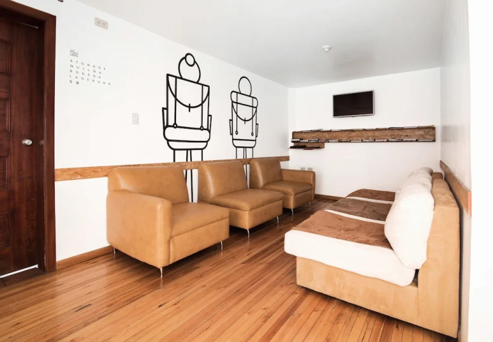 AlterNative Hostel