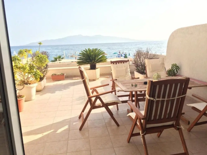 Villa with balcony and with sea view