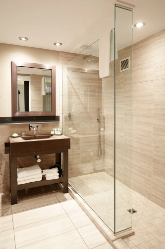 Hotel Le Dauphin Montreal-Longueuil photo 9