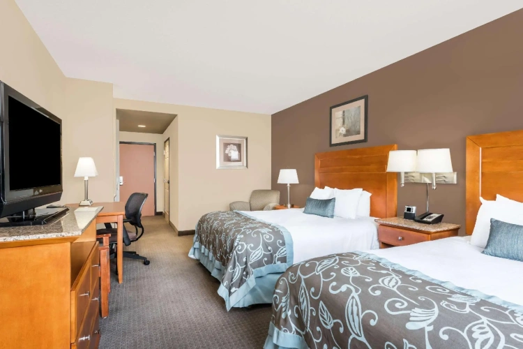 Standard Quadruple room