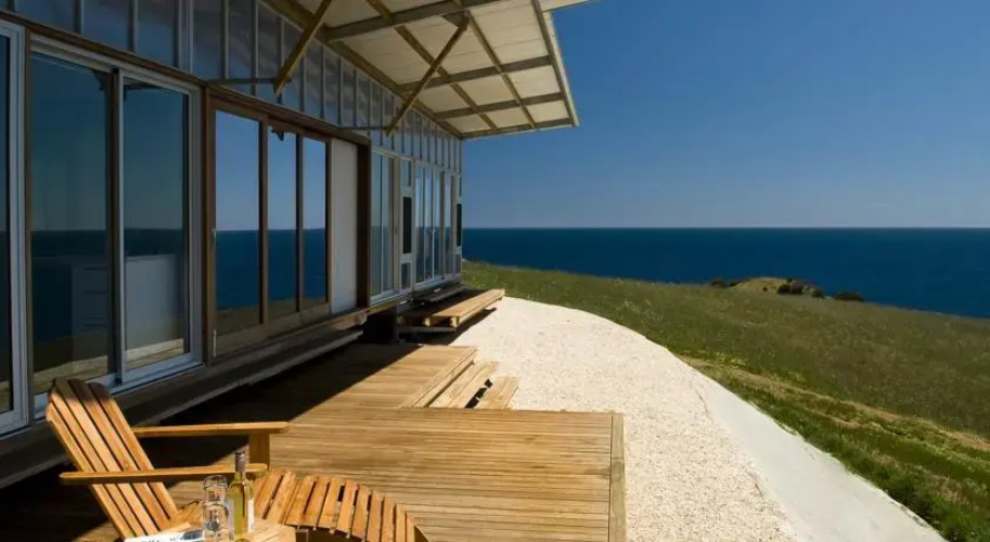 Kangaroo Beach Lodges