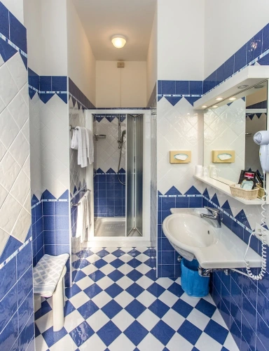 Classic Quadruple room with balcony
