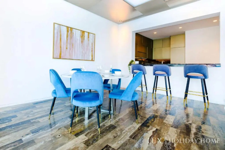 LUX - Lavish Suite with Full Palm Jumeirah View 2 - Image 10