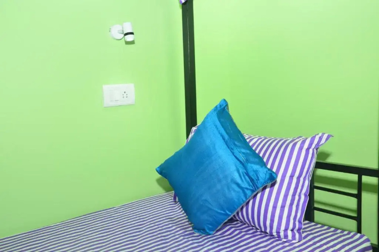 Tranquil AC Luxury Hostel