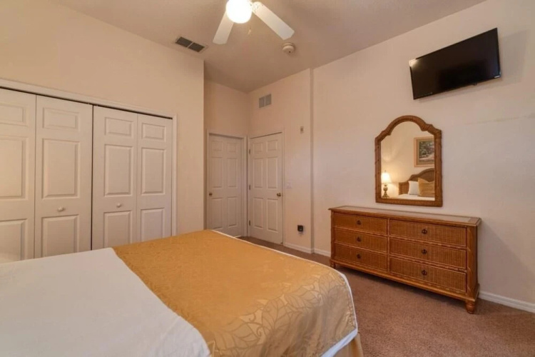 Adalberto's Bahama Bay Condo