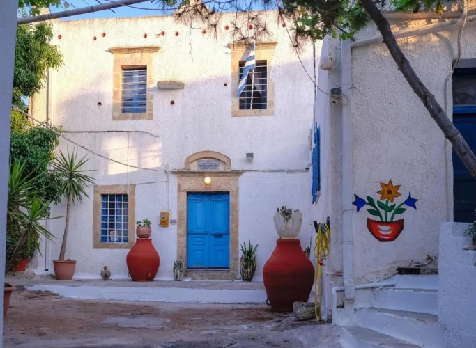 2 Bedrooms Cottage