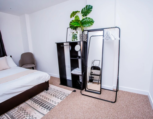 Nest Easy - Alpha House