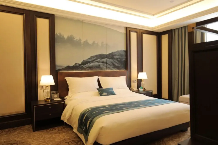 Gesar Hotel