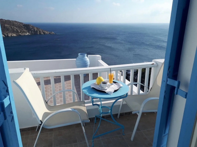 Petradi Hotel