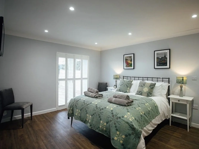 Standard Double Basement room