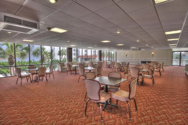 351 El Matador 2 Bedroom Condo by RedAwning