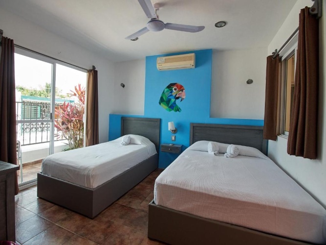 Standard Triple room