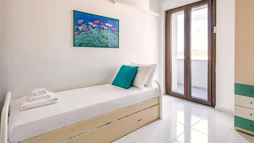 Twin Apartment