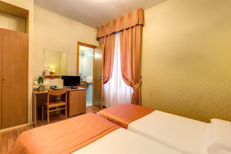 Flower Garden Hotel Rome