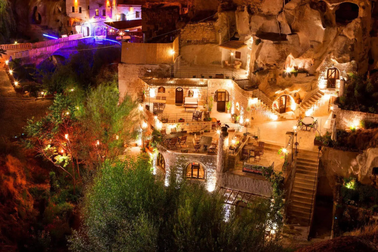 Oyku Evi Cave Hotel