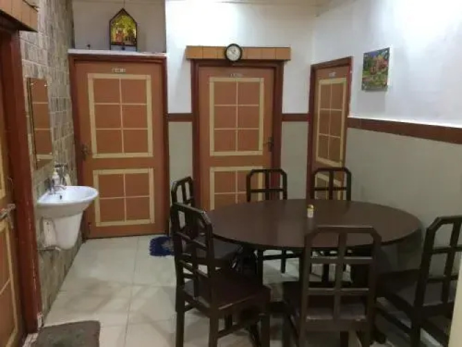 Vinayak Guest House