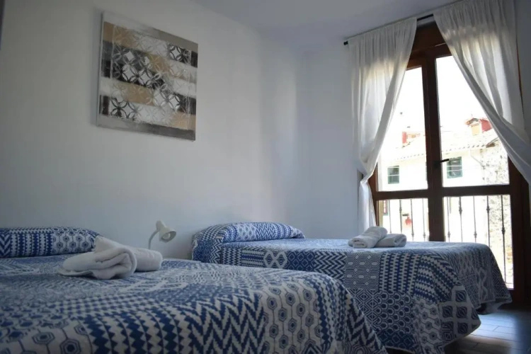 3 Bedrooms Apartment