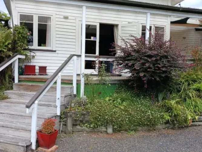 Magpie Cottage - Homestay B&B