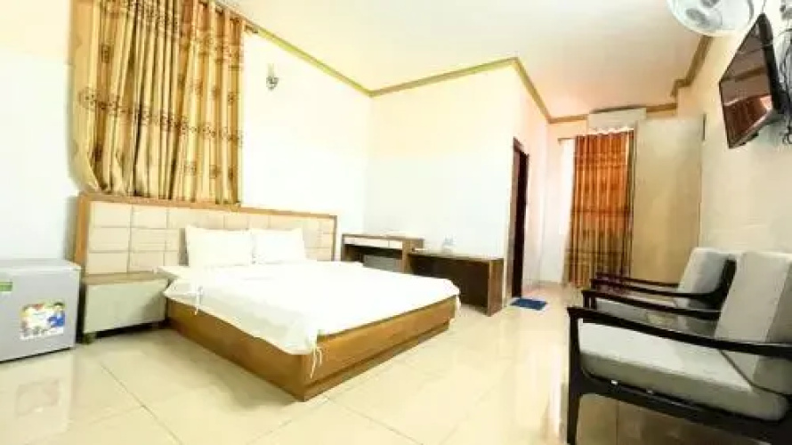 Nha Khach 206