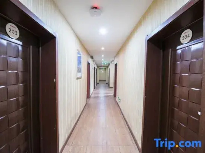Ziyouren Hotel