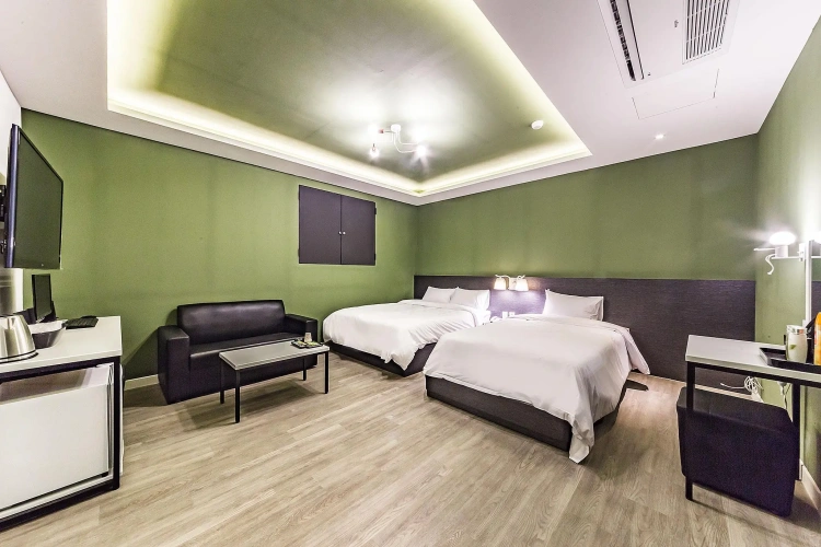 Double Suite