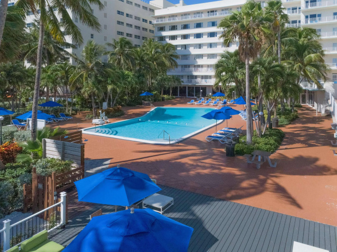 Radisson Resort Miami Beach photo 15