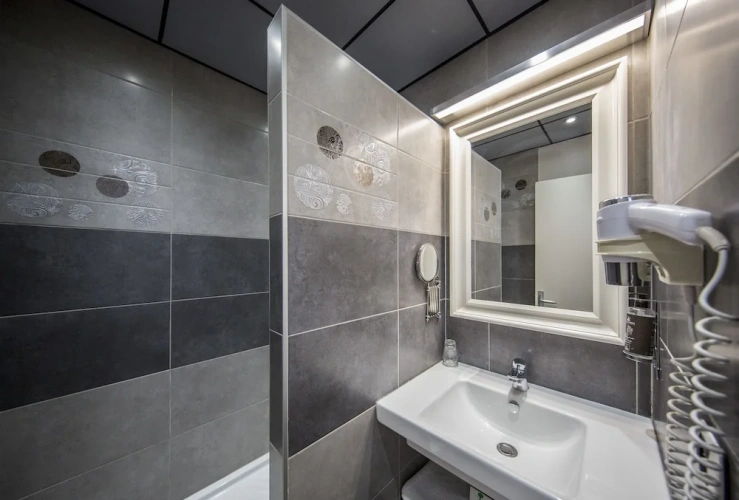 Standard Twin room with balcony