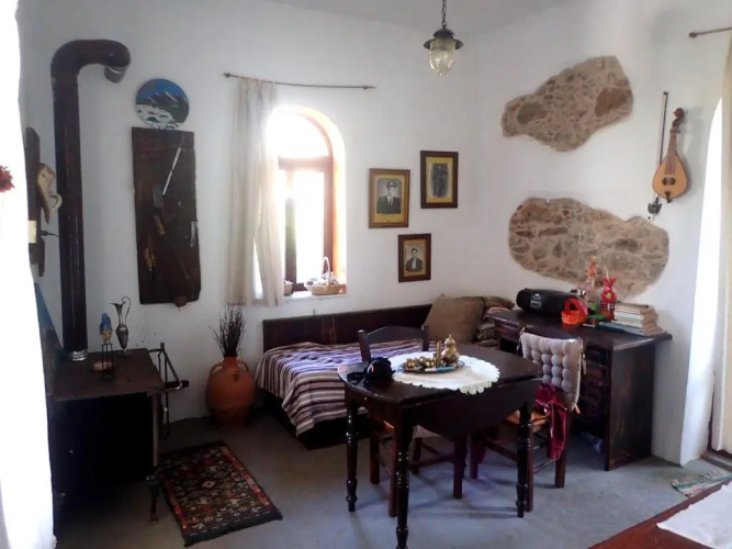 Traditional Art House