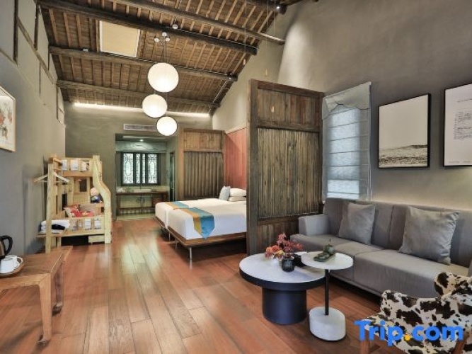 Standard Family room