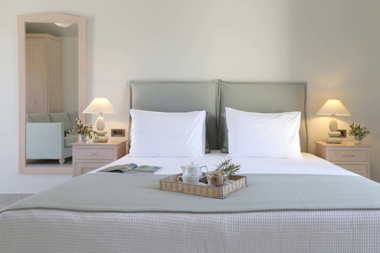 Costa Rossa -Adults Only