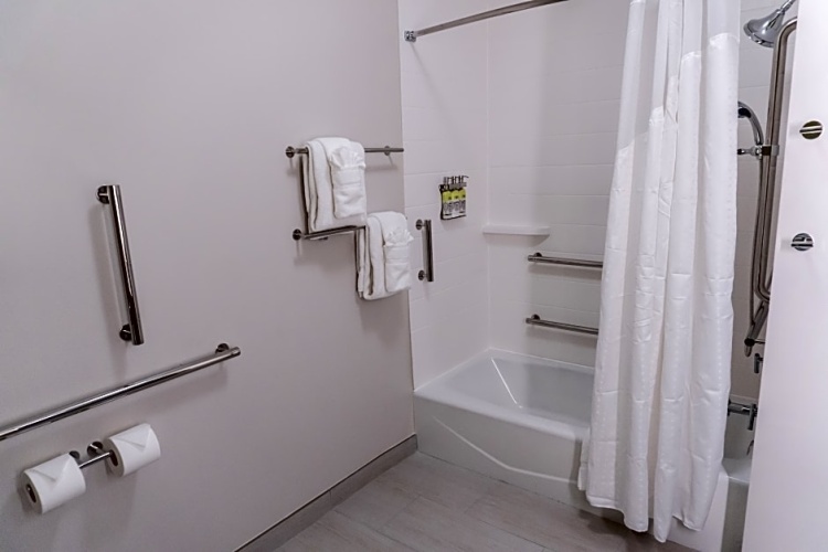 Quadruple Suite