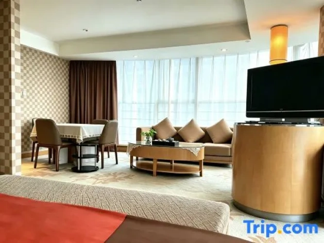 Suite with view
