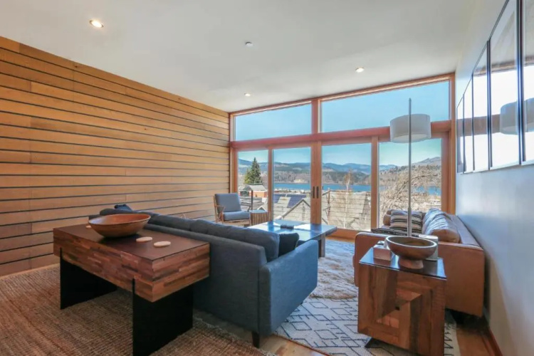 ALOFT-River View-AC-5BR/2.5BA