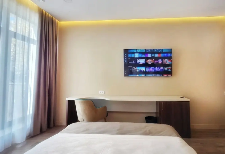 Deluxe Double room with balcony and with city view