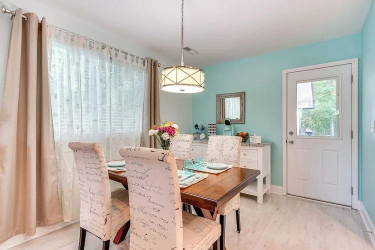 3 Bedrooms Cottage